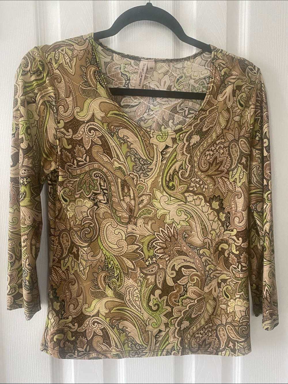 Susan Lawrence V-Neck 3/4 Sleeve Paisley Print Top in Beige, Brown & Green Sz PM